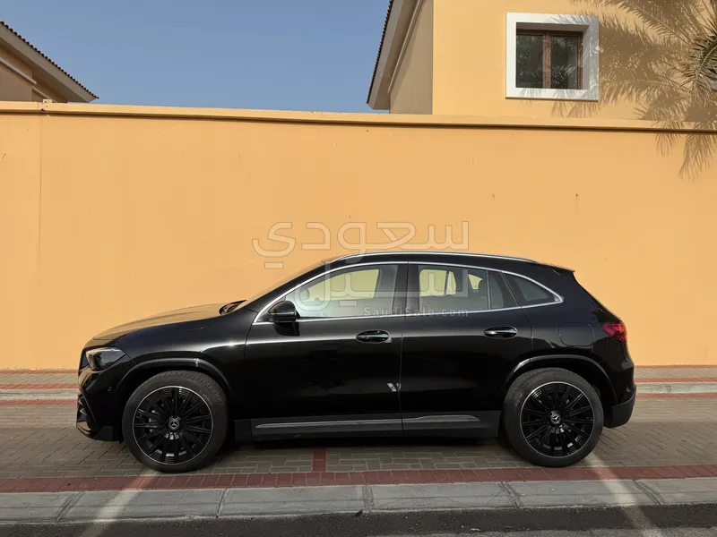 2025 مرسيدس - بنز جي إل أي 200