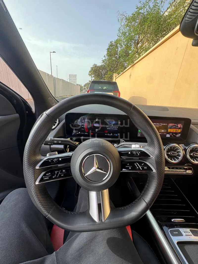 2025 مرسيدس - بنز جي إل أي 200