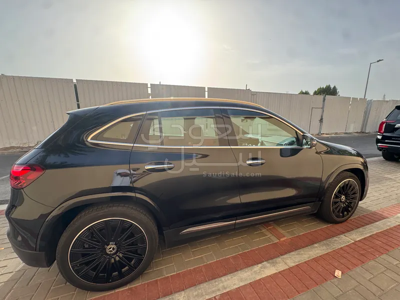 2025 مرسيدس - بنز جي إل أي 200