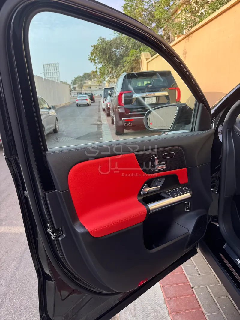 2025 مرسيدس - بنز جي إل أي 200