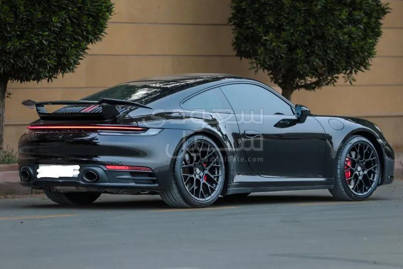 2020 بورش 911 كاريرا 4 اس