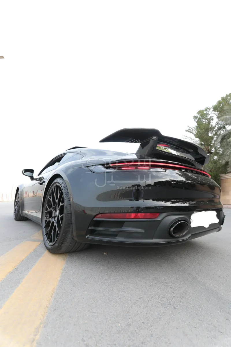 2020 بورش 911 كاريرا 4 اس