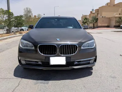 2015 بي ام دبليو الفئة السابعة 730 إل أي