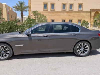 2015 بي ام دبليو الفئة السابعة 730 إل أي