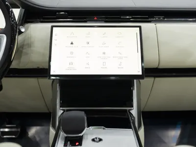 2026 لاند روفر رينج روفر اوتوبيوغرافي