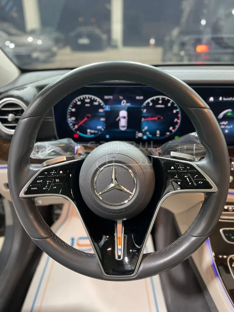 2021 مرسيدس - بنز إي 200