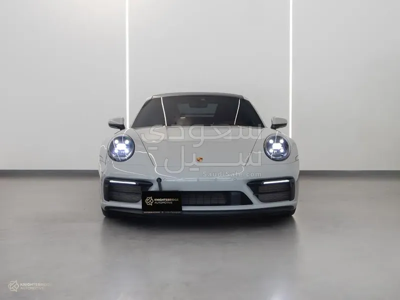 2023 Porsche 911 Carrera GTS
