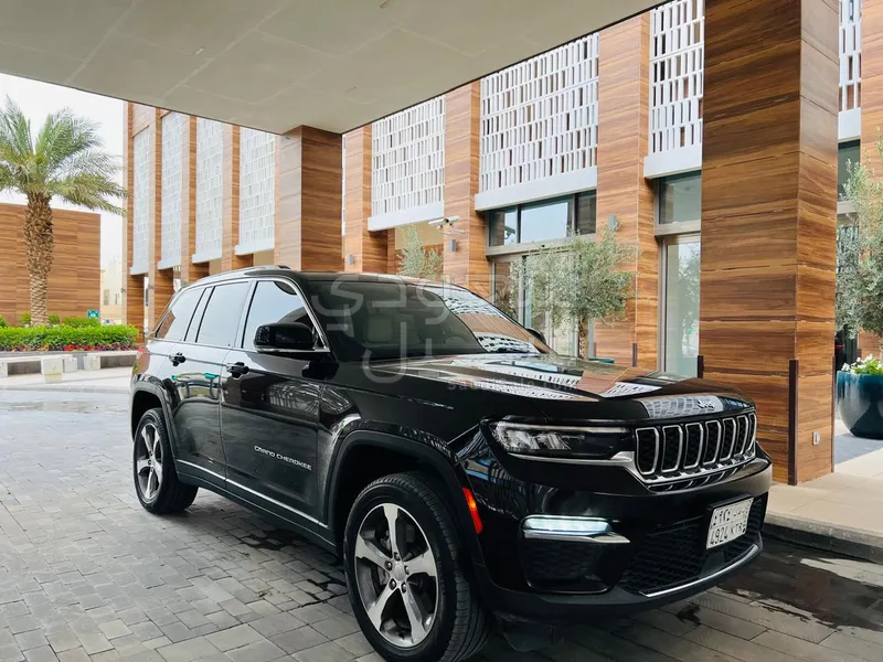 2023 جييب جراند شيروكي ليميتد