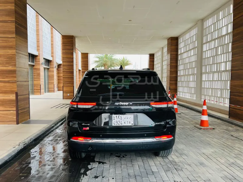 2023 جييب جراند شيروكي ليميتد