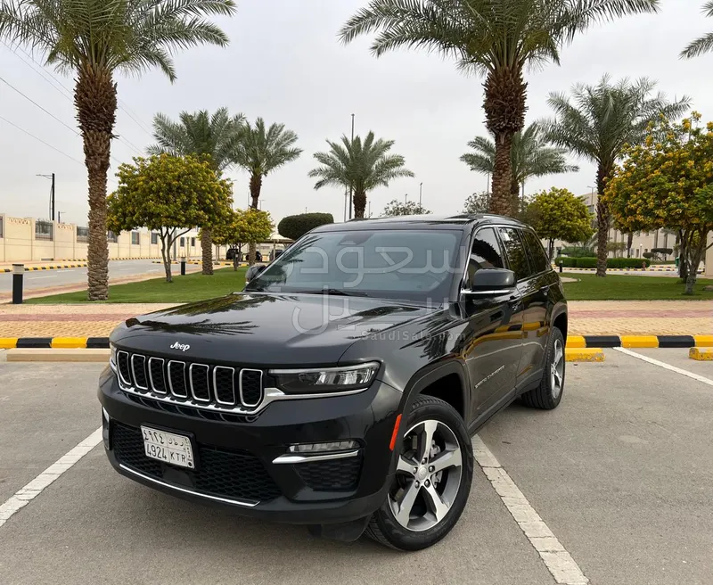 2023 جييب جراند شيروكي ليميتد