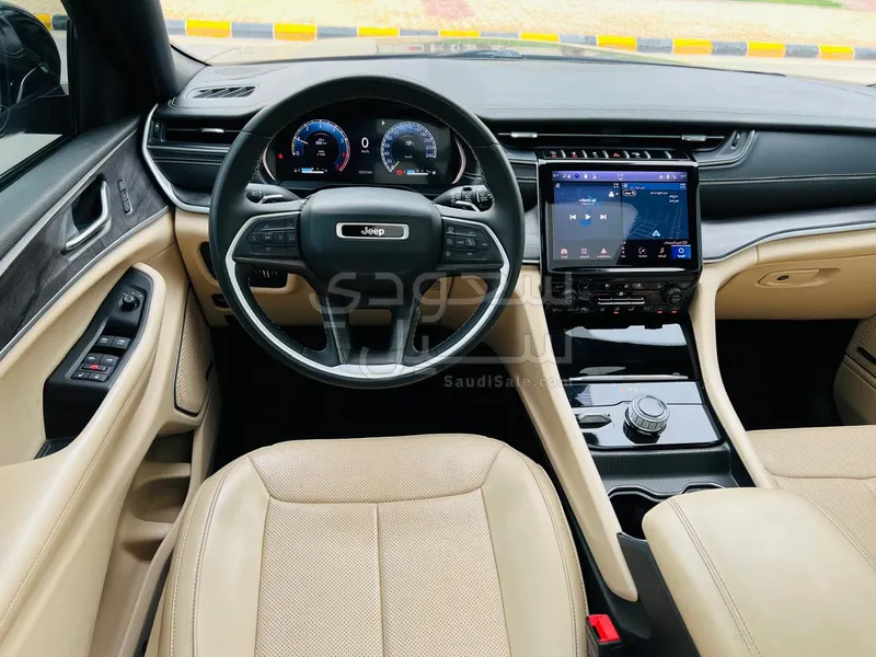 2023 جييب جراند شيروكي ليميتد