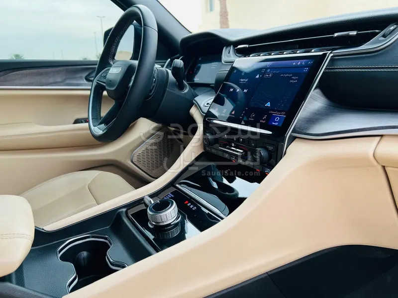 2023 جييب جراند شيروكي ليميتد