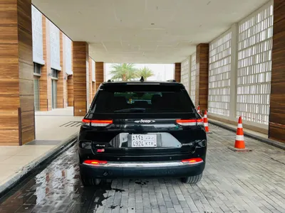 2023 جييب جراند شيروكي ليميتد