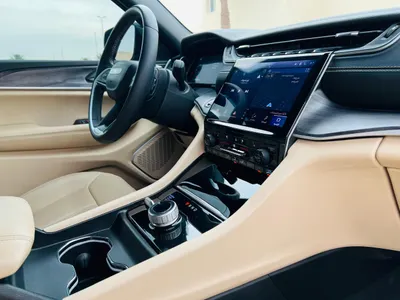 2023 جييب جراند شيروكي ليميتد