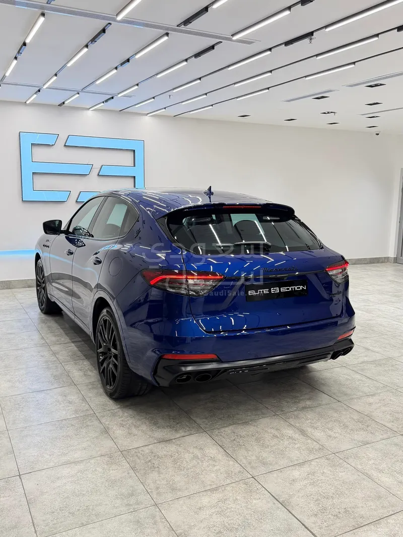 2022 مازيراتي ليفانتي مودينا اس