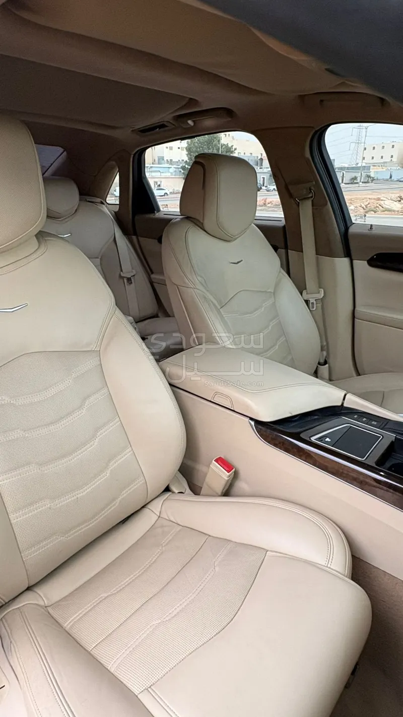 2018 كاديلاك سي تي 6 بلاتينيوم