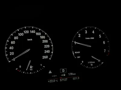 2022 بي ام دبليو الفئة اكس 1