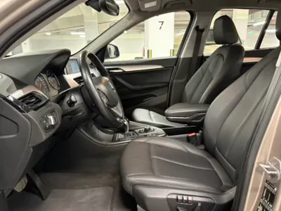 2022 بي ام دبليو الفئة اكس 1