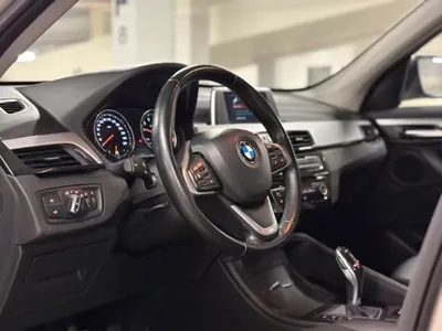 2022 بي ام دبليو الفئة اكس 1