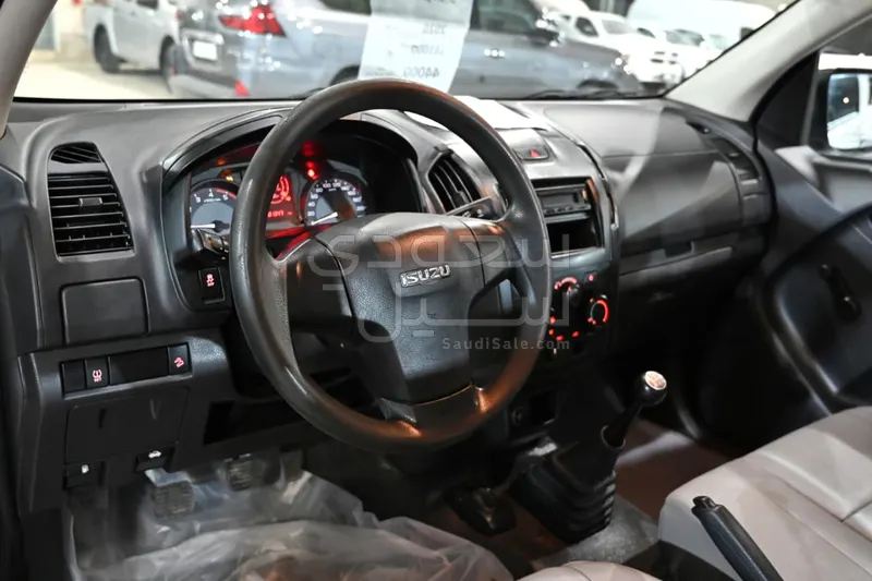 2016 ايسوزو دي ماكس غماره