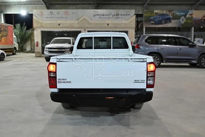 2016 ايسوزو دي ماكس غماره