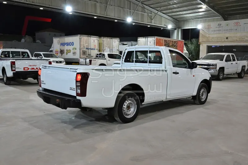 2016 ايسوزو دي ماكس غماره