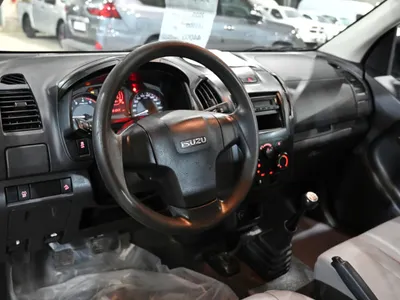 2016 ايسوزو دي ماكس غماره