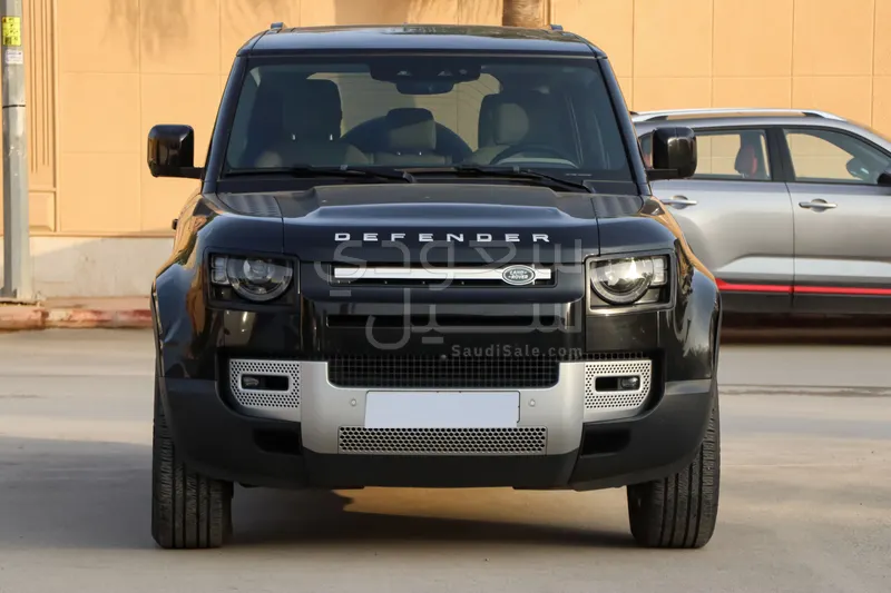 2023 لاند روفر ديفيندر 110