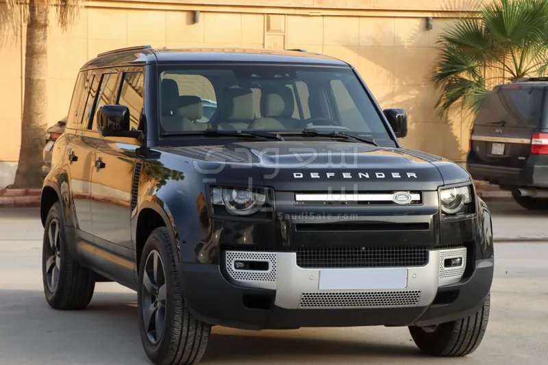 2023 لاند روفر ديفيندر 110