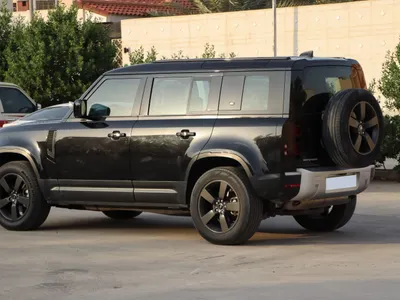 2023 لاند روفر ديفيندر 110