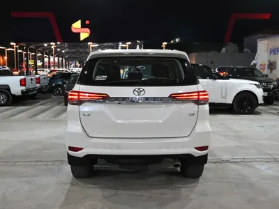 2018 تويوتا فورشنر في اكس