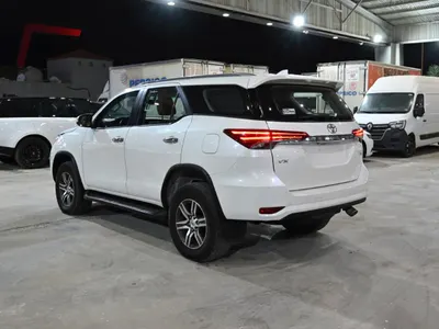 2018 تويوتا فورشنر في اكس