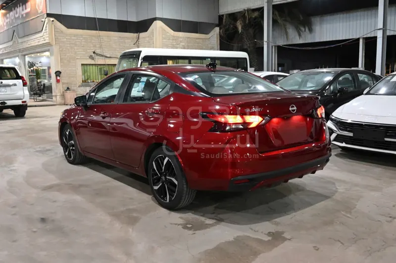 2024 نيسان صني