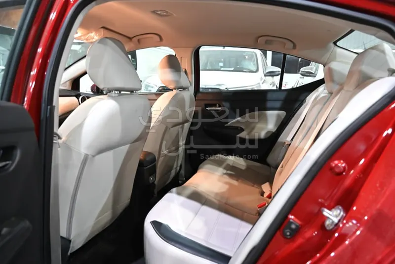 2024 نيسان صني