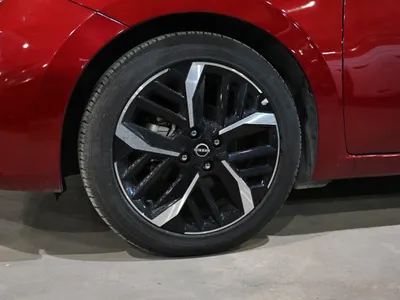 2024 نيسان صني