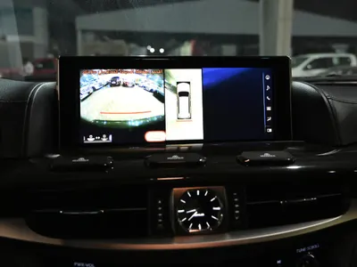 2021 لكزس إل إكس 570 بلاك اديشن