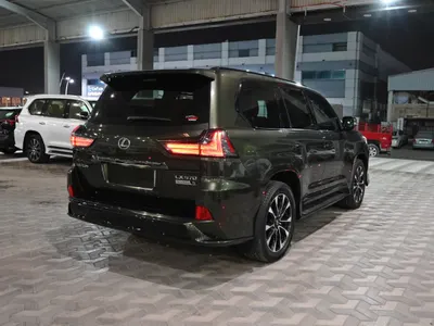 2021 لكزس إل إكس 570 بلاك اديشن