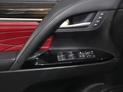 2021 لكزس إل إكس 570 بلاك اديشن