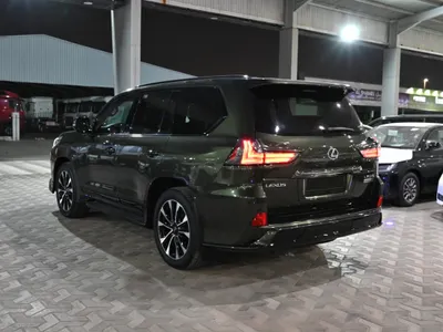 2021 لكزس إل إكس 570 بلاك اديشن