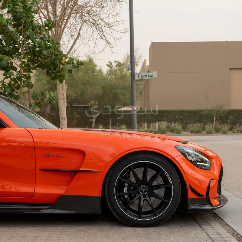 2022 مرسيدس - بنز جي تي بلاك سيريس