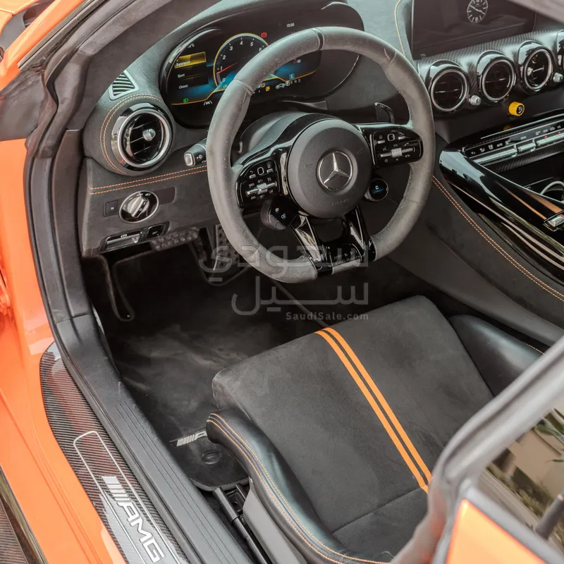 2022 مرسيدس - بنز جي تي بلاك سيريس