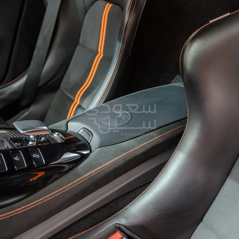 2022 مرسيدس - بنز جي تي بلاك سيريس