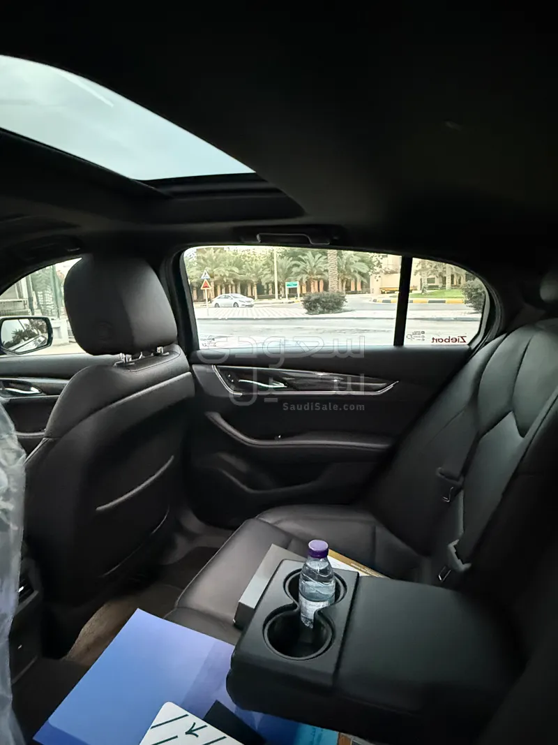 2022 كاديلاك سي تي 5 في