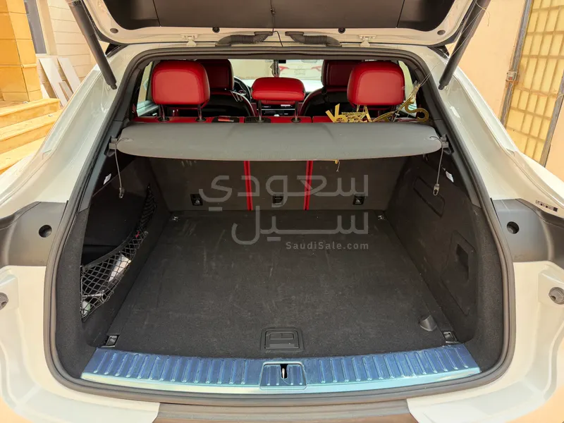 2022 بورش كايين بلاتينيوم اديشن