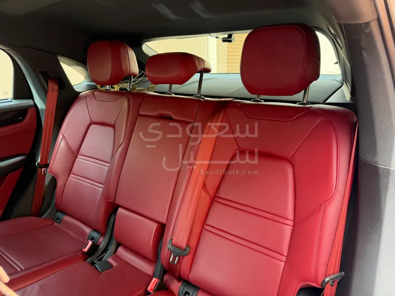 2022 بورش كايين بلاتينيوم اديشن