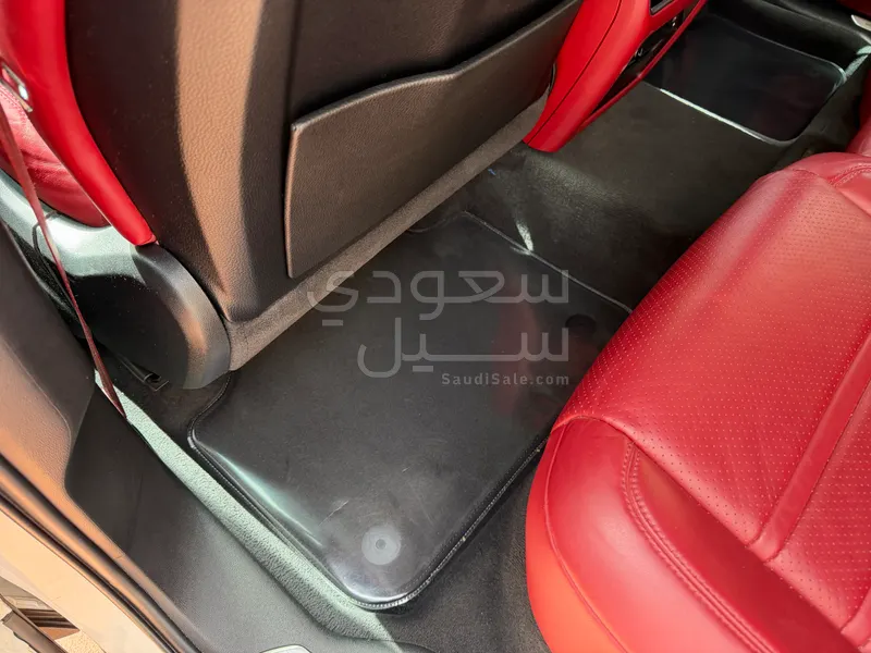 2022 بورش كايين بلاتينيوم اديشن