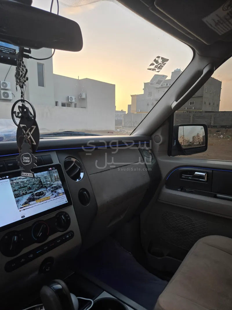 2010 فورد اكسبيديشن اكس ال تي