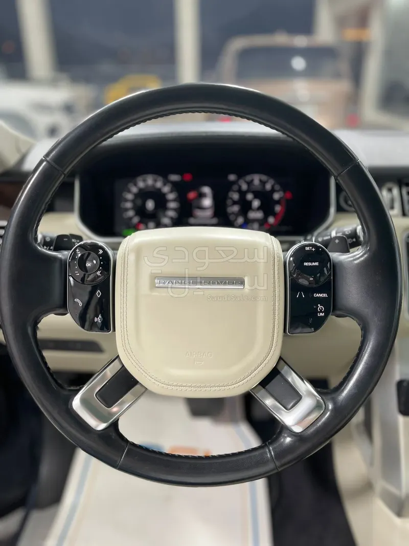 2020 لاند روفر رينج روفر فوج