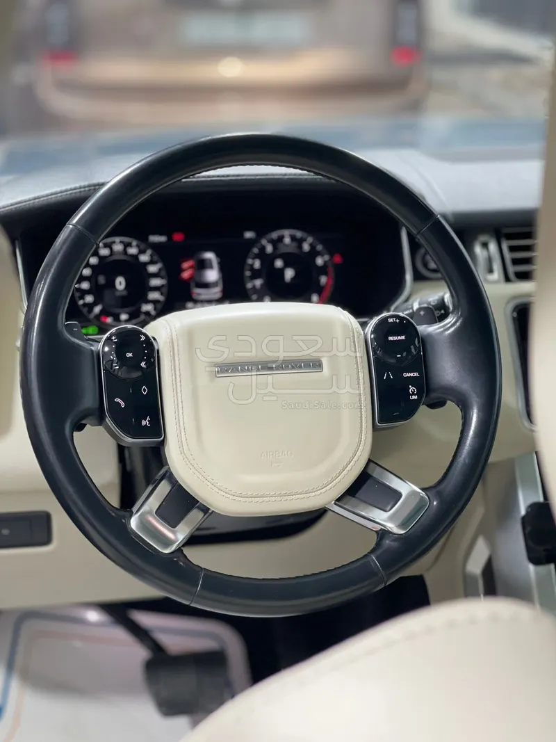 2020 لاند روفر رينج روفر فوج