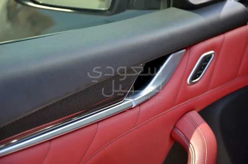 2022 مازيراتي ليفانتي مودينا